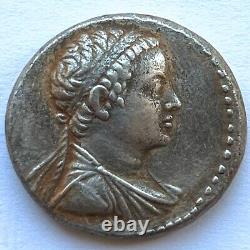 Phénicie, Tétradrachme en argent rare de Ptolémée V Épiphanès vers 205-180 av. J.-C., 14,3 g.